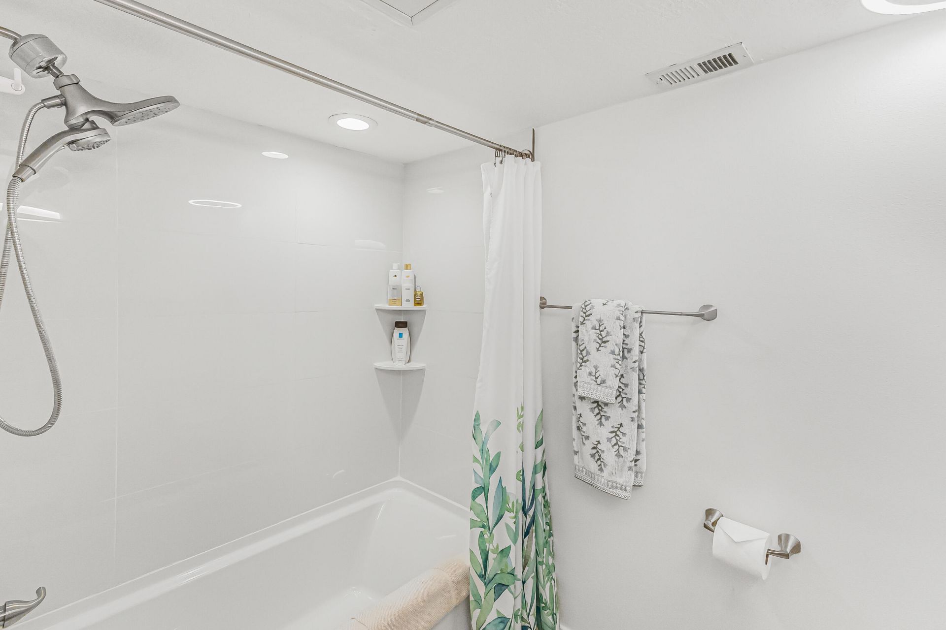 1850 Charlesmont Drive, Unit 119, Indialantic, FL 32903 Photo