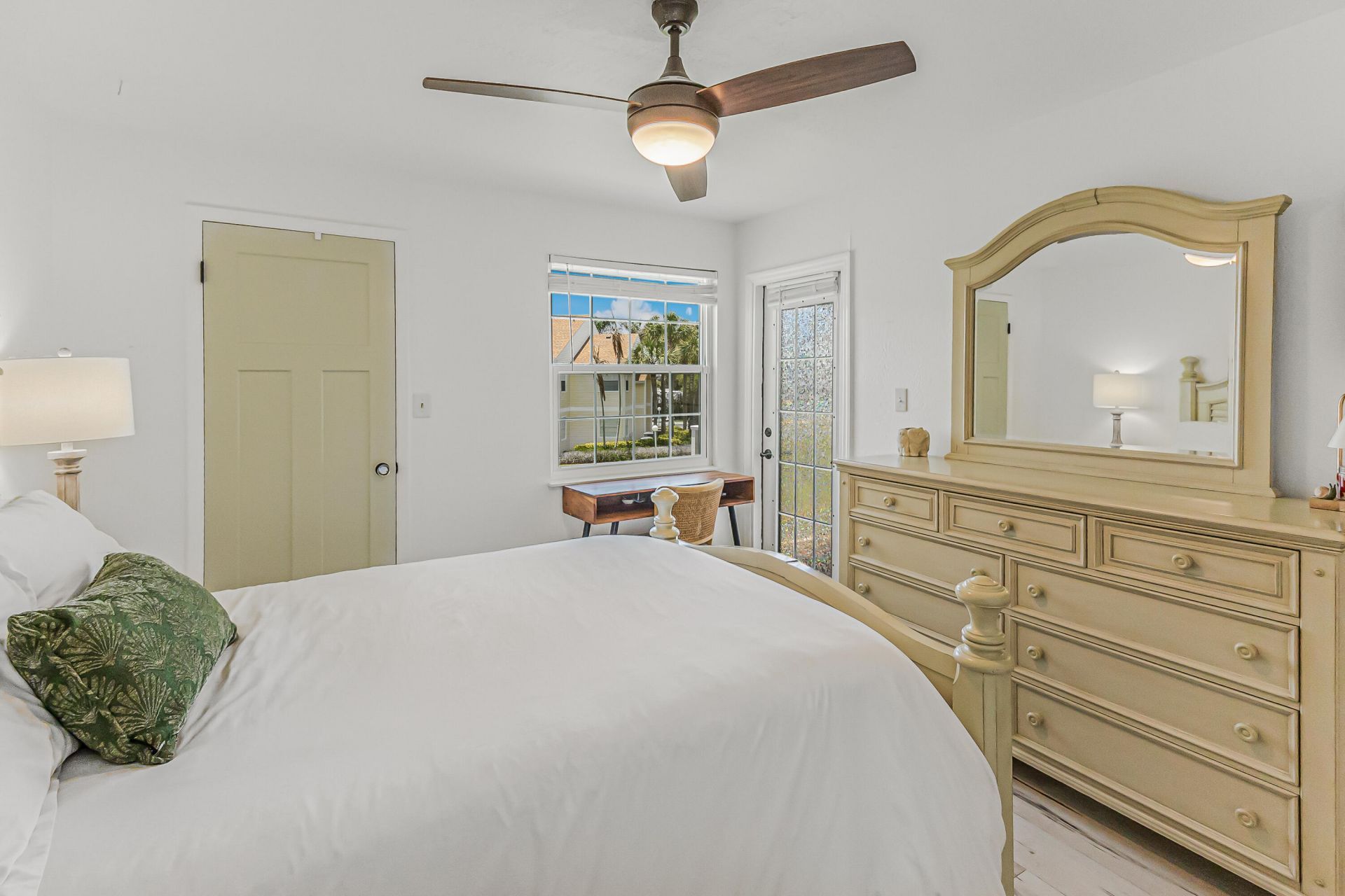 1850 Charlesmont Drive, Unit 119, Indialantic, FL 32903 Photo