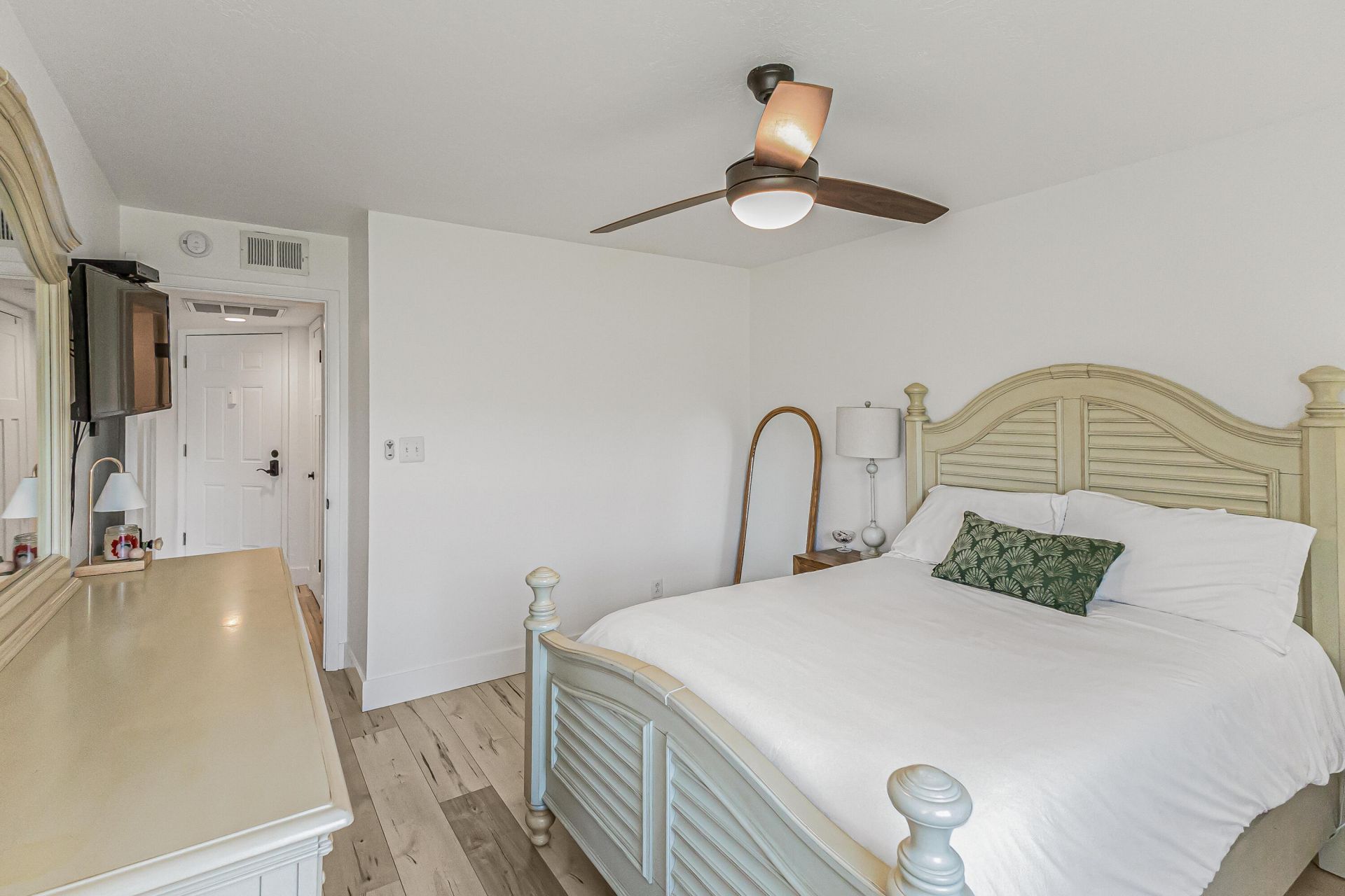 1850 Charlesmont Drive, Unit 119, Indialantic, FL 32903 Photo