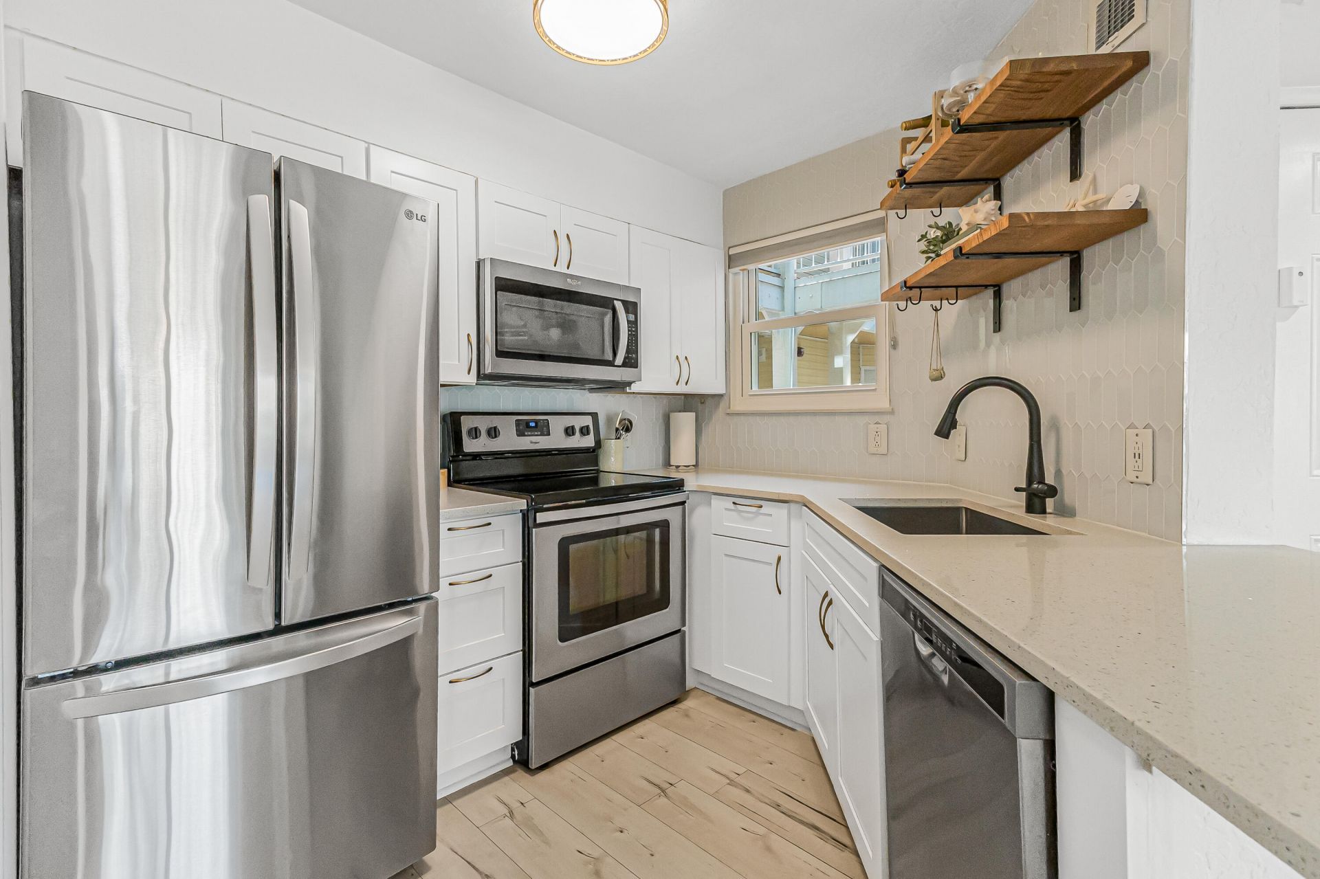 1850 Charlesmont Drive, Unit 119, Indialantic, FL 32903 Photo