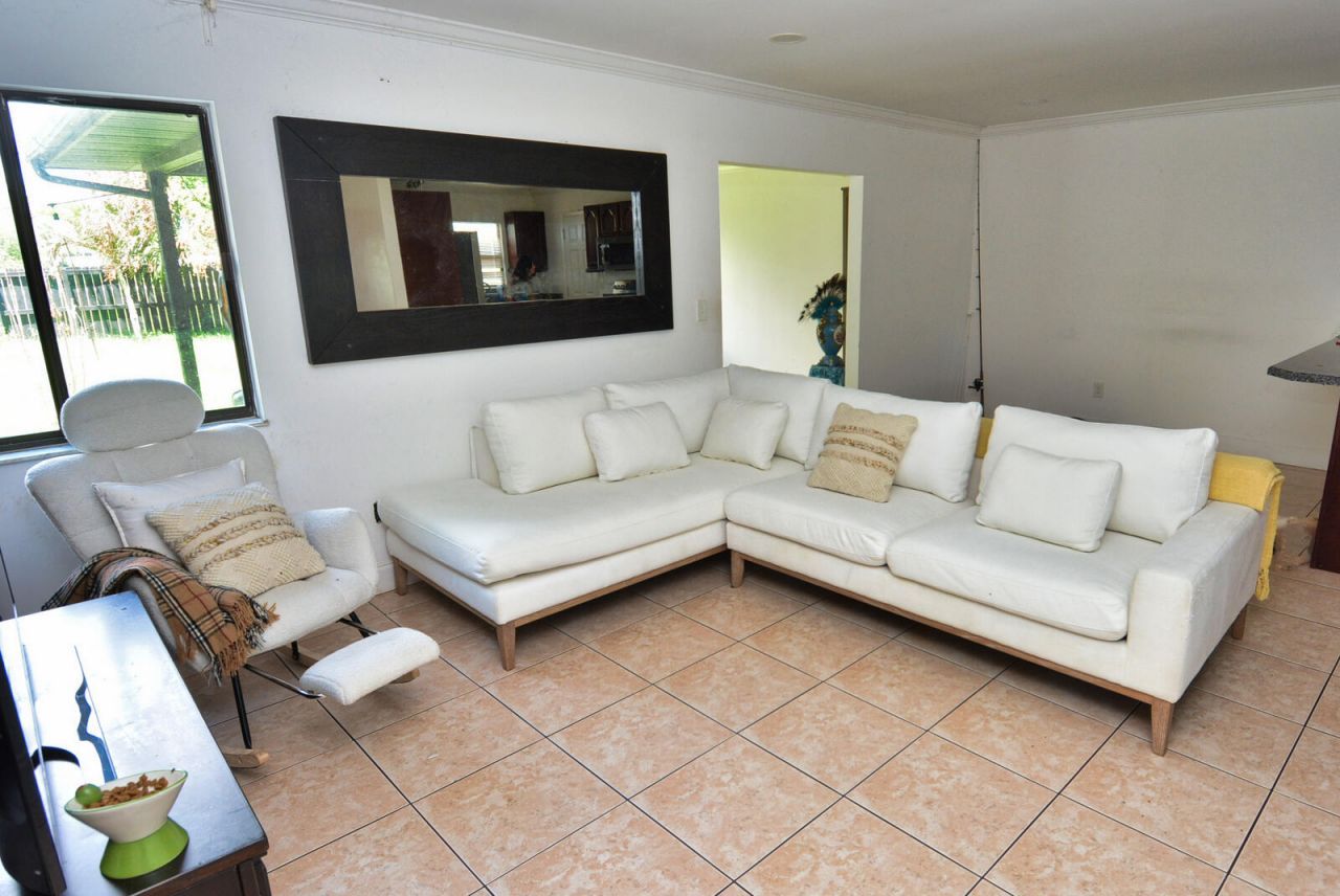 2117 SE East Dunbrooke Circle, Port Saint Lucie, FL 34952 Photo