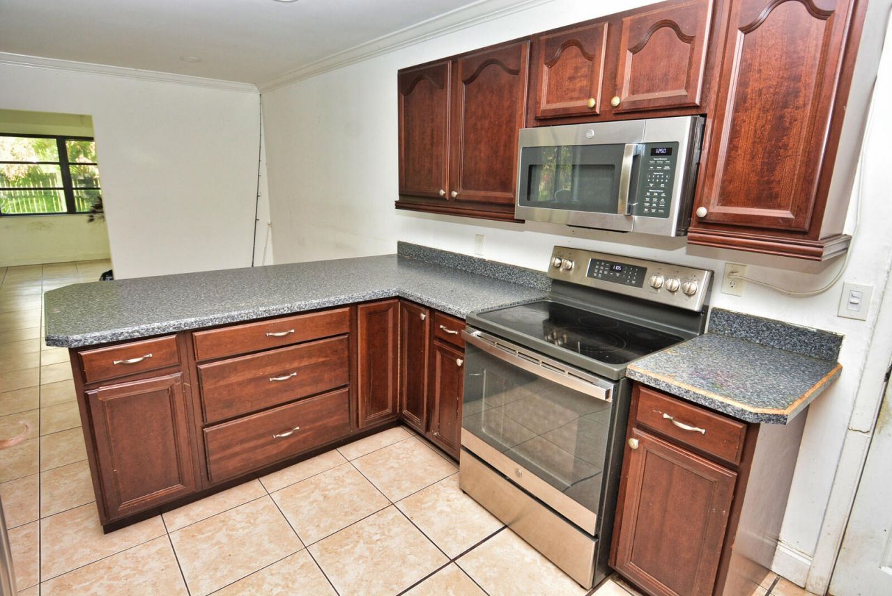 2117 SE East Dunbrooke Circle, Port Saint Lucie, FL 34952 Photo