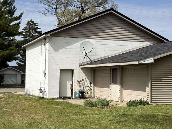 3953 Saginaw, National City, MI 48748