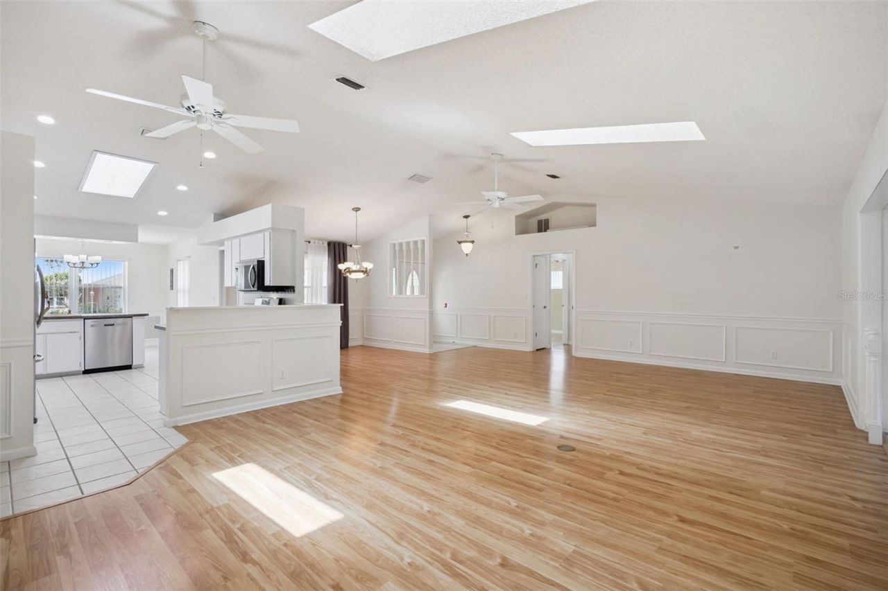 25904 Newcombe Circle, Leesburg, FL 34748 Photo