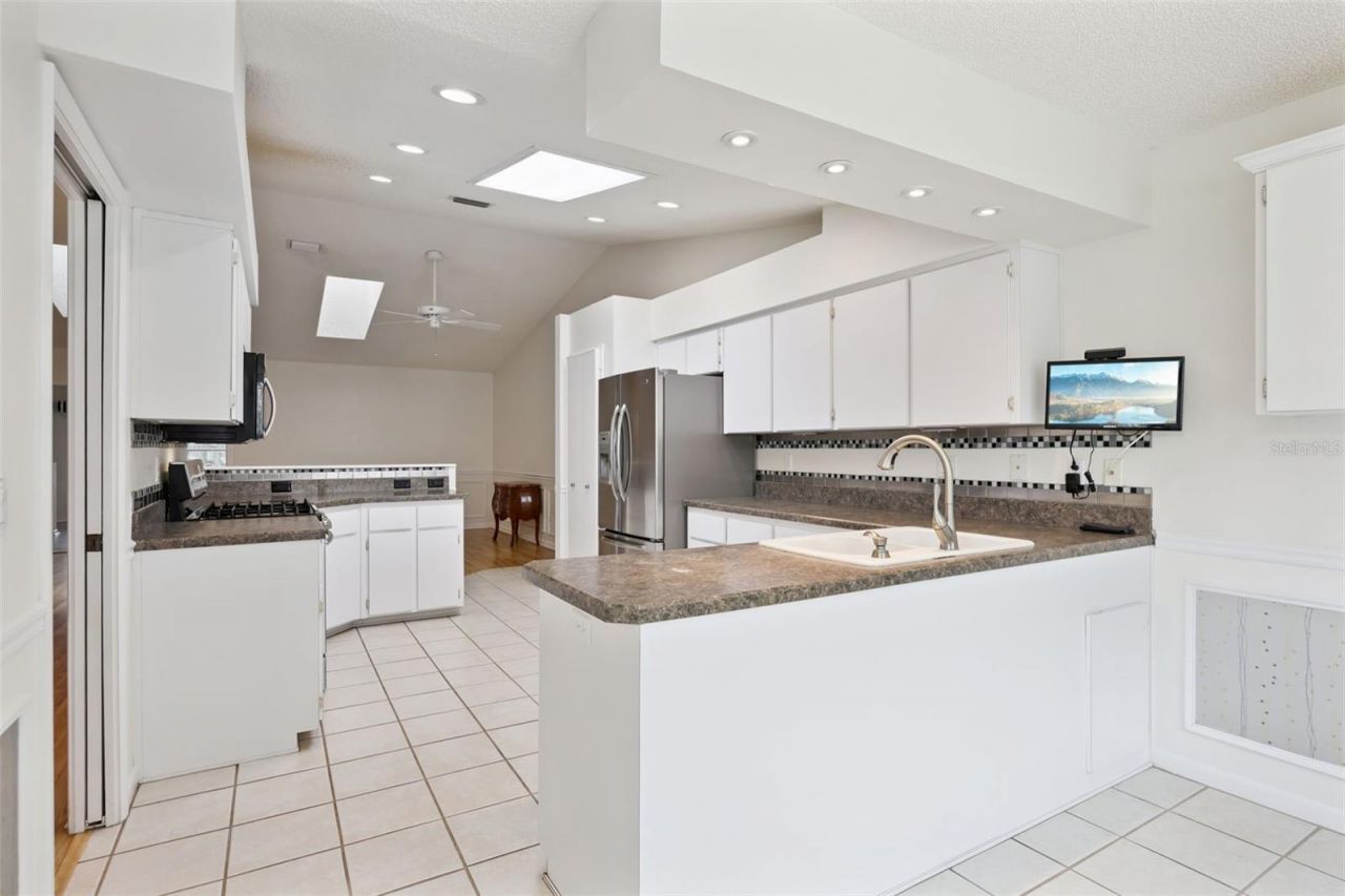 25904 Newcombe Circle, Leesburg, FL 34748 Photo