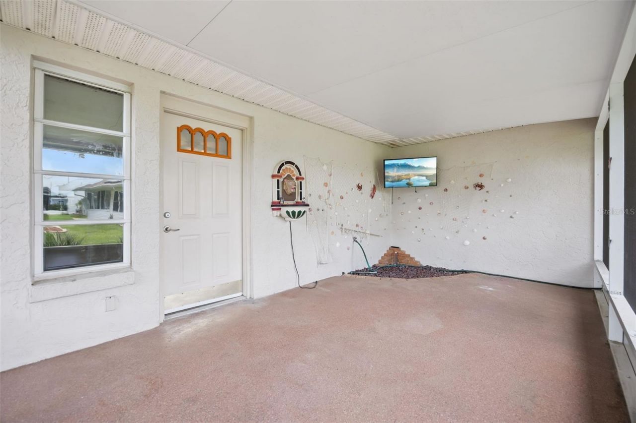 25904 Newcombe Circle, Leesburg, FL 34748 Photo