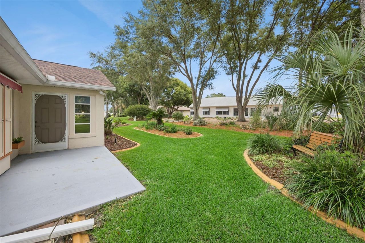 25904 Newcombe Circle, Leesburg, FL 34748 Photo