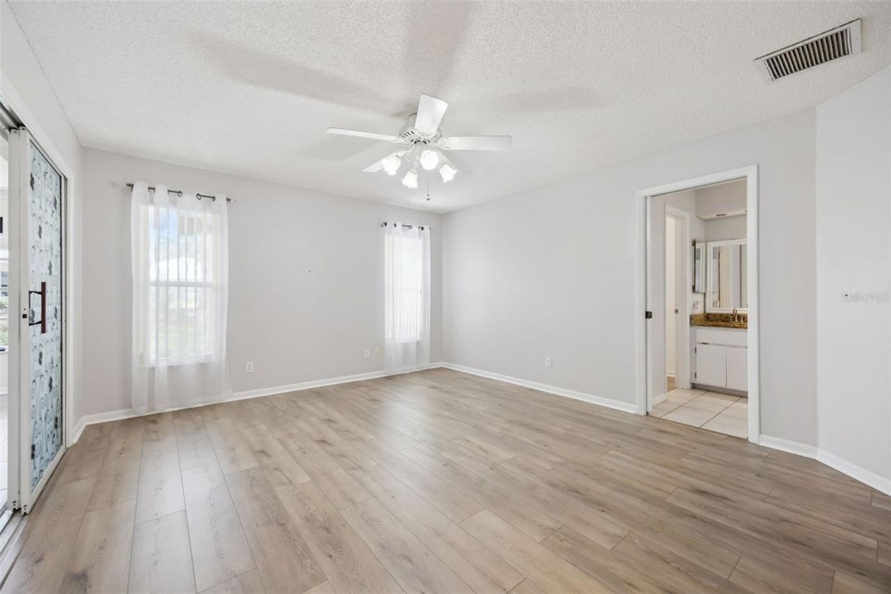 25904 Newcombe Circle, Leesburg, FL 34748 Photo
