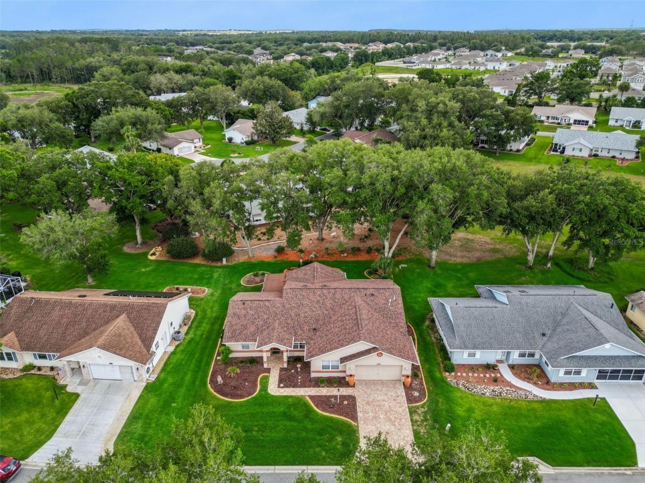 25904 Newcombe Circle, Leesburg, FL 34748 Photo