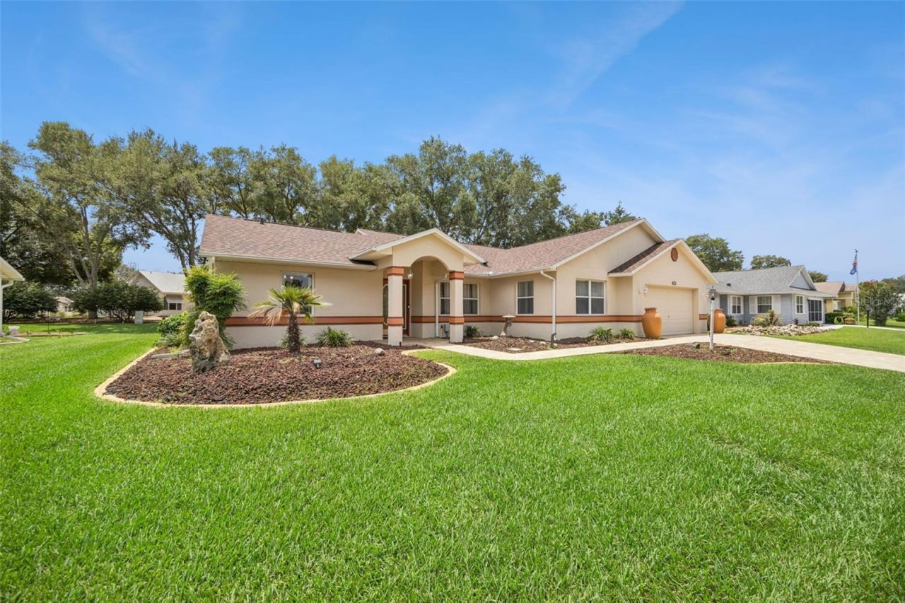 25904 Newcombe Circle, Leesburg, FL 34748 Photo