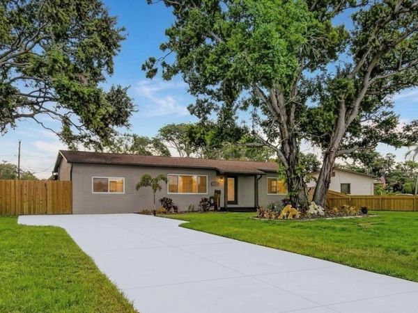 2335 MURILLA WAY S, ST PETERSBURG, FL 33712