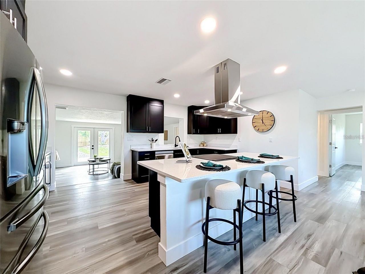 2335 Murilla Way S, Saint Petersburg, FL 33712 Photo