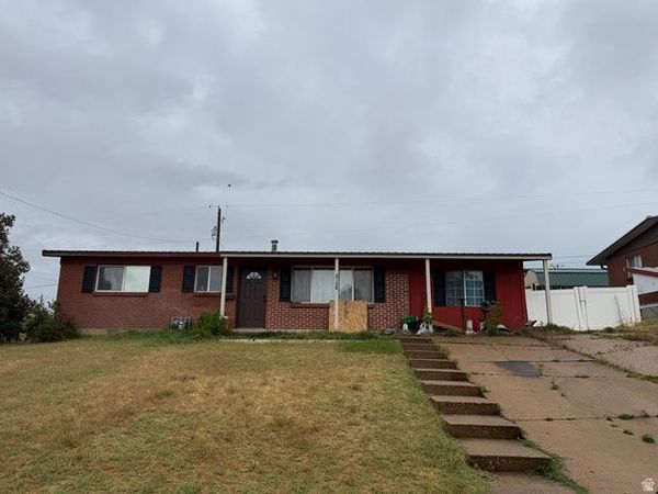 3726 S 2025 W, Roy, UT 84067