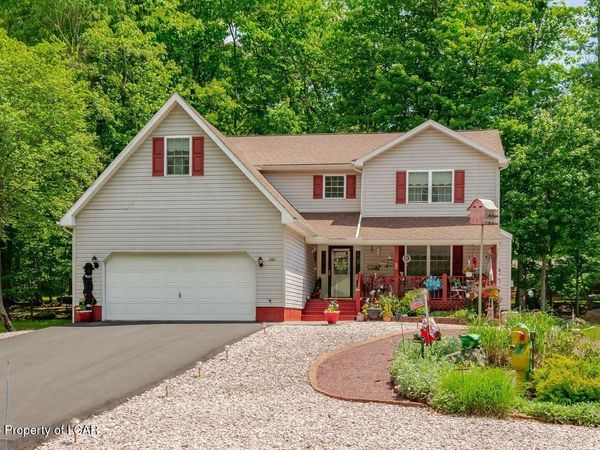 261 Four Seasons Drive, Drums, PA 18222