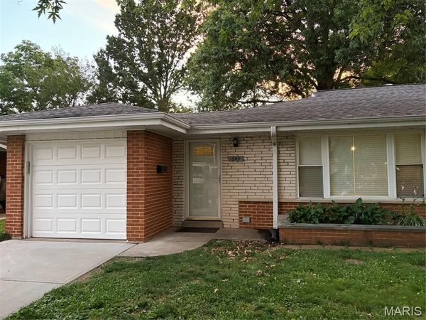 649 San Gabriel , St Louis, MO 63125