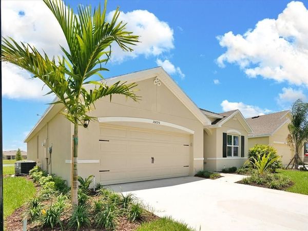 10695 SW Prato Way, Port St. Lucie, FL 34987