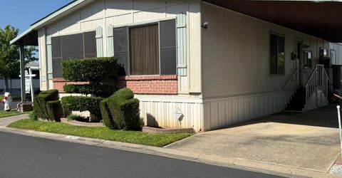67 Bouganvillea, Sacramento, CA 95828 Photo