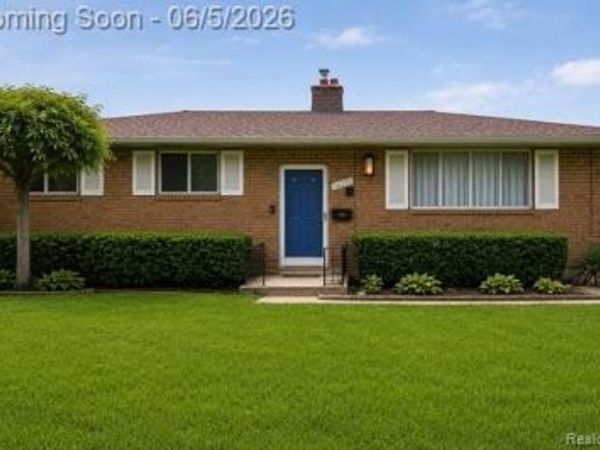 36250 Woodingham Street, Clinton Twp, MI 48035