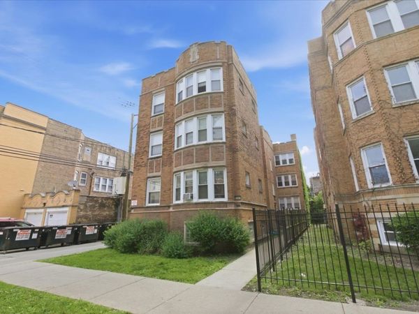6343 N Oakley Avenue, Chicago, IL 60659