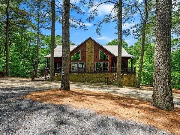 207 LONELY MAPLE Trail, Broken Bow, OK 74728
