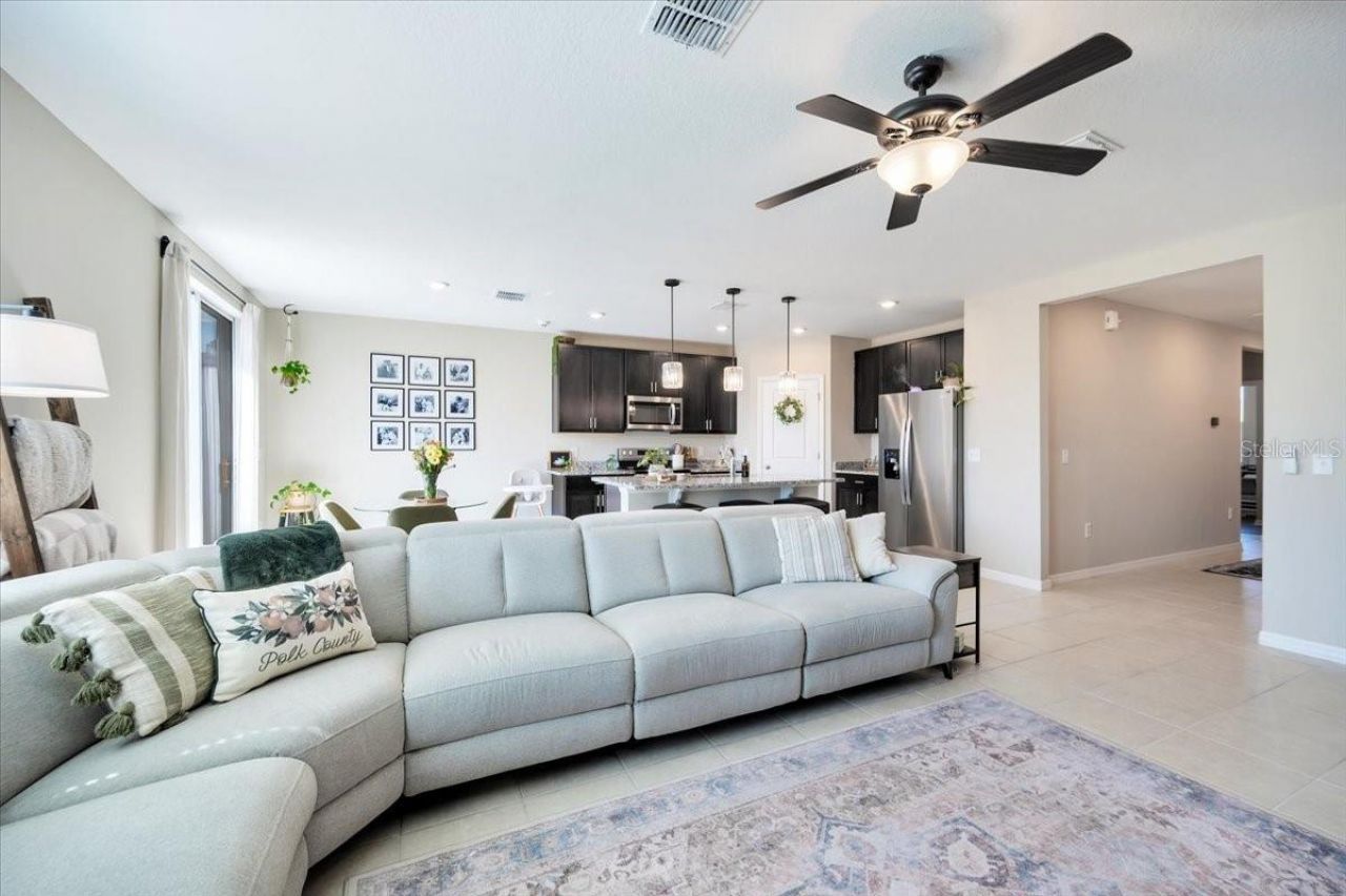 1006 Oak Valley Drive , Auburndale, FL 33823 Photo