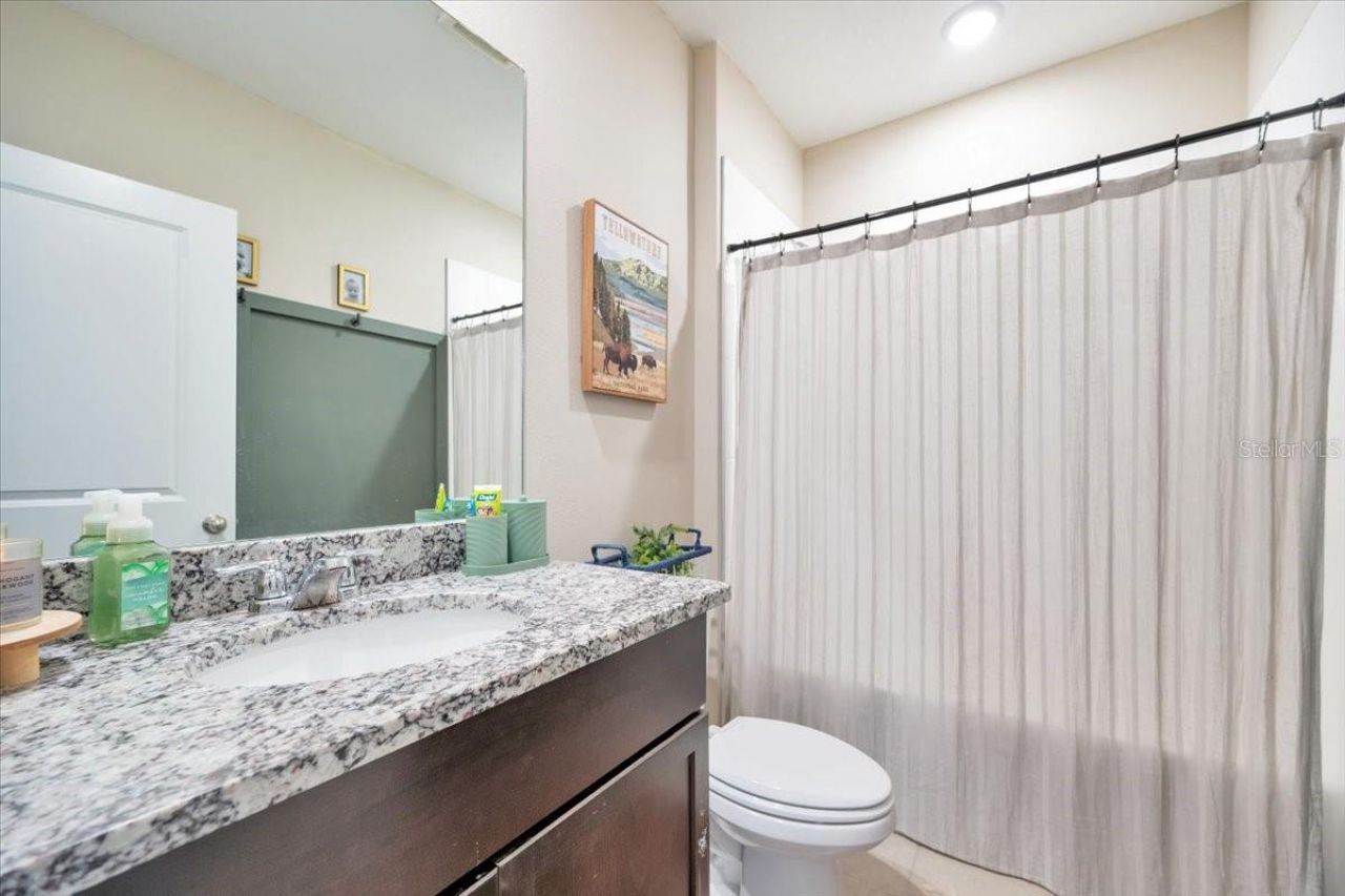 1006 Oak Valley Drive , Auburndale, FL 33823 Photo