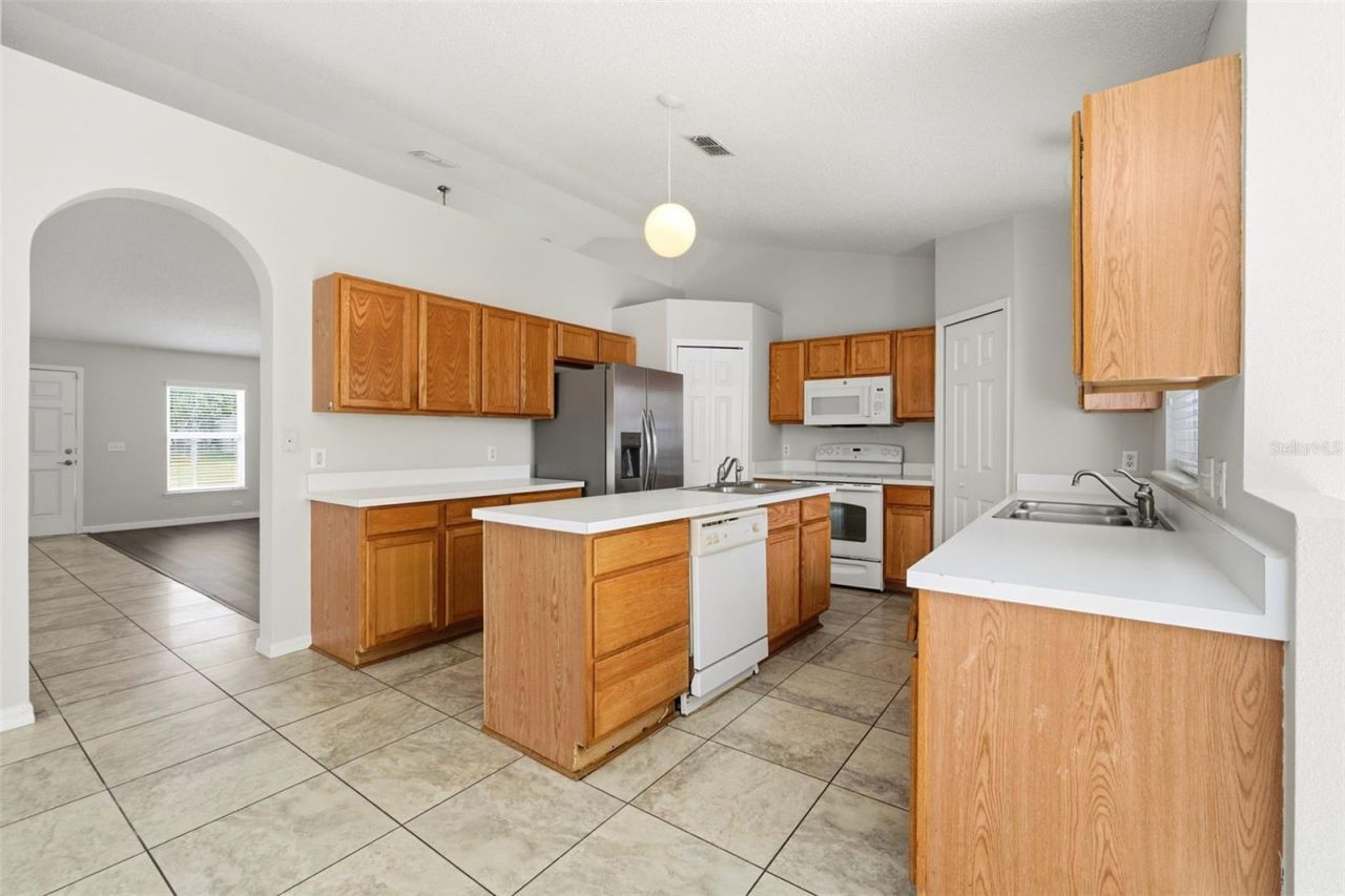 955 Louvre Court , Kissimmee, FL 34759 Photo