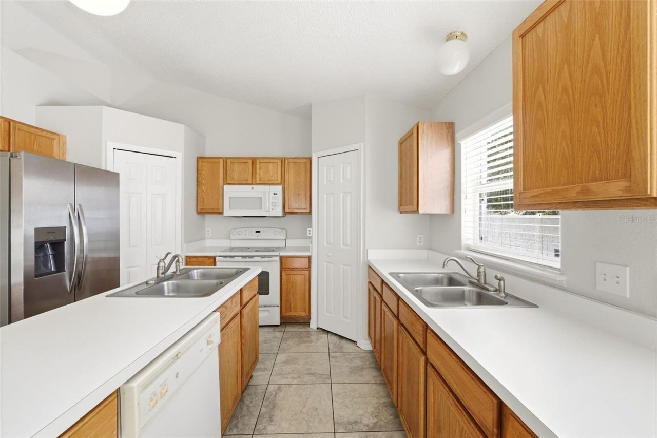 955 Louvre Court , Kissimmee, FL 34759 Photo