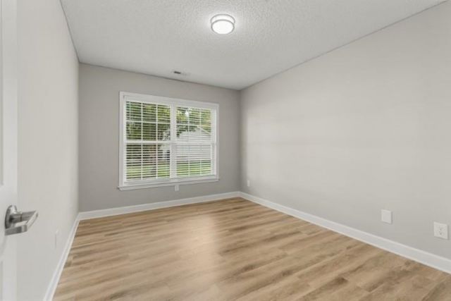 517 Topaz Ave. Photo 7
