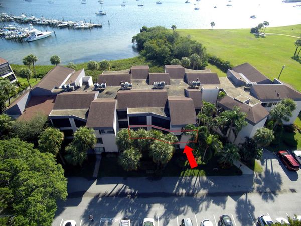 1660 Twelve Oaks Way, Unit 203, North Palm Beach, FL 33408