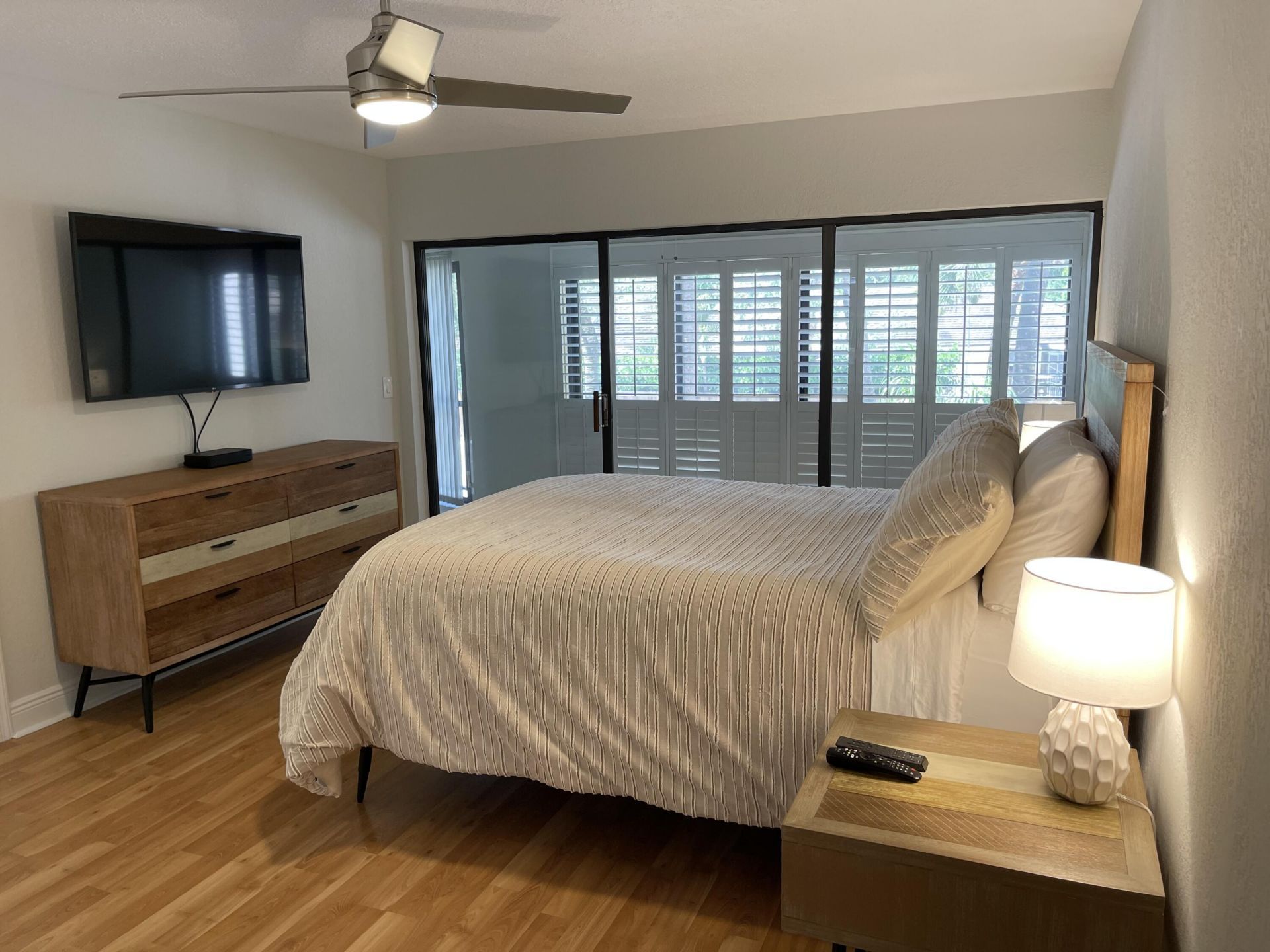 1660 Twelve Oaks Way, Unit 203, North Palm Beach, FL 33408 Photo