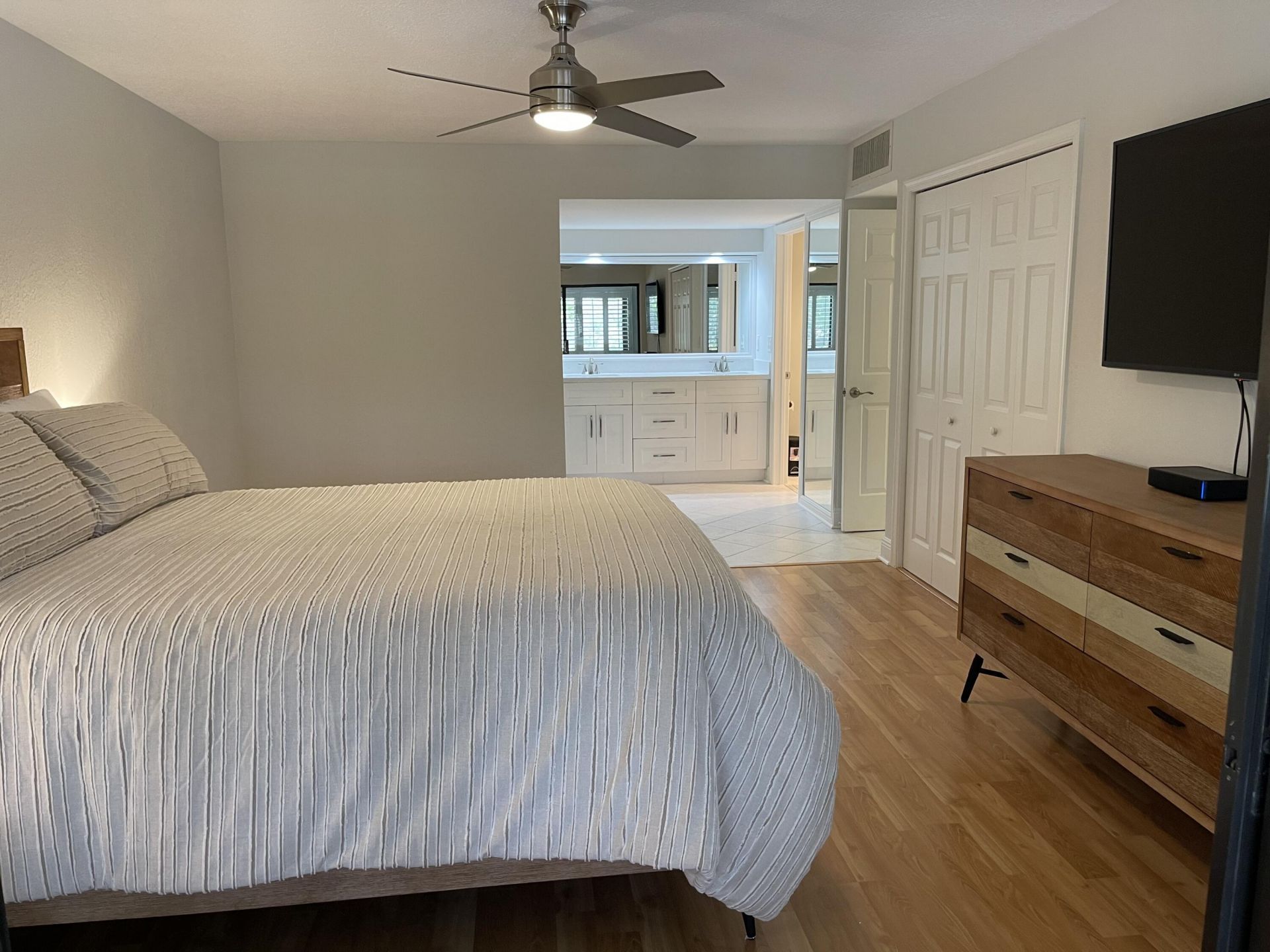 1660 Twelve Oaks Way, Unit 203, North Palm Beach, FL 33408 Photo