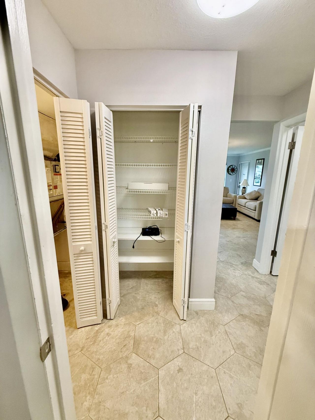 916 Savannas Point Drive, Unit b, Fort Pierce, FL 34982 Photo