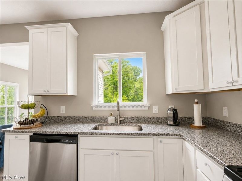 3397 Buckeye Trail, Uniontown, OH 44685 Photo 12