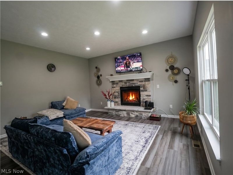 3397 Buckeye Trail, Uniontown, OH 44685 Photo 6