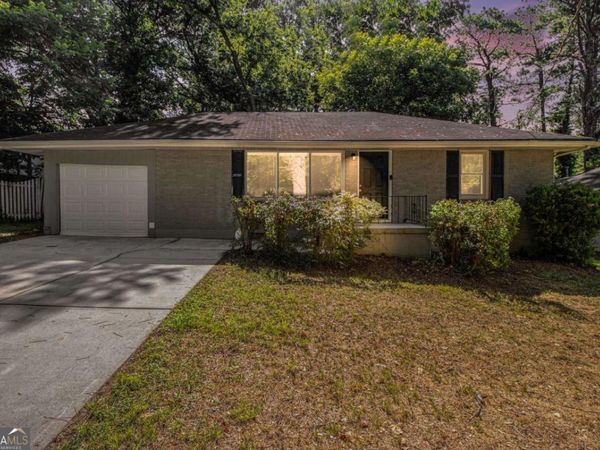 1686 Derrill Drive, Decatur, GA 30032