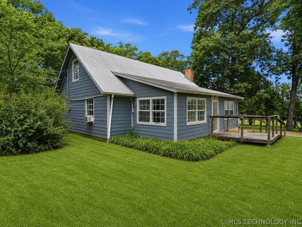 3715 Sawmill , Armstrong, OK 74729