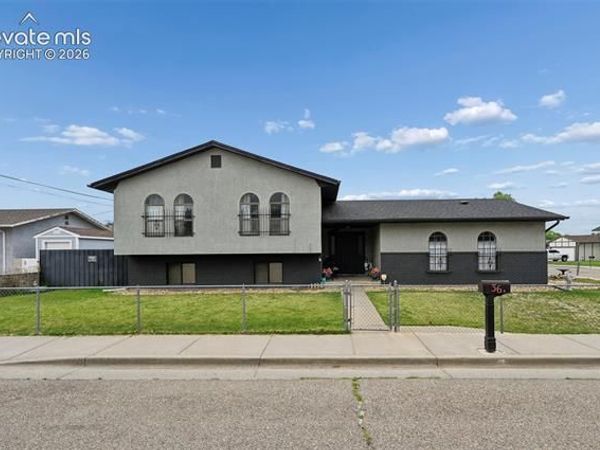36 Wheatridge Drive, Pueblo, CO 81005