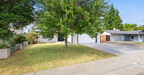 8909 Ramstad Ave, Fair Oaks, CA 95628 Photo