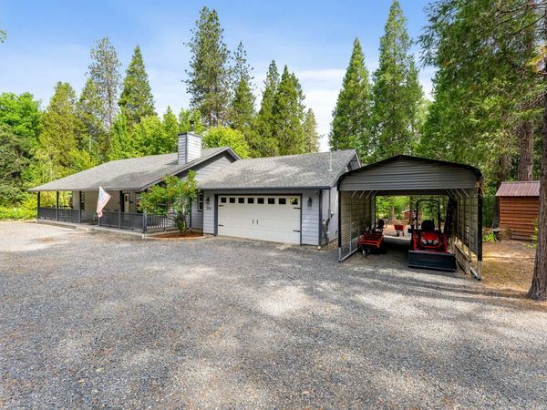5876 Donaldson Road, Grants Pass, OR 97526