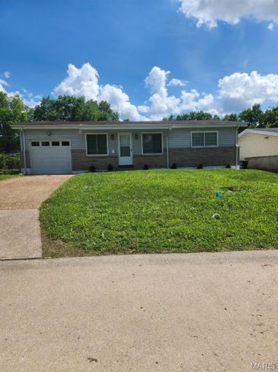 2252 Luxmore Drive, Saint Louis, MO 63136 Main Photo