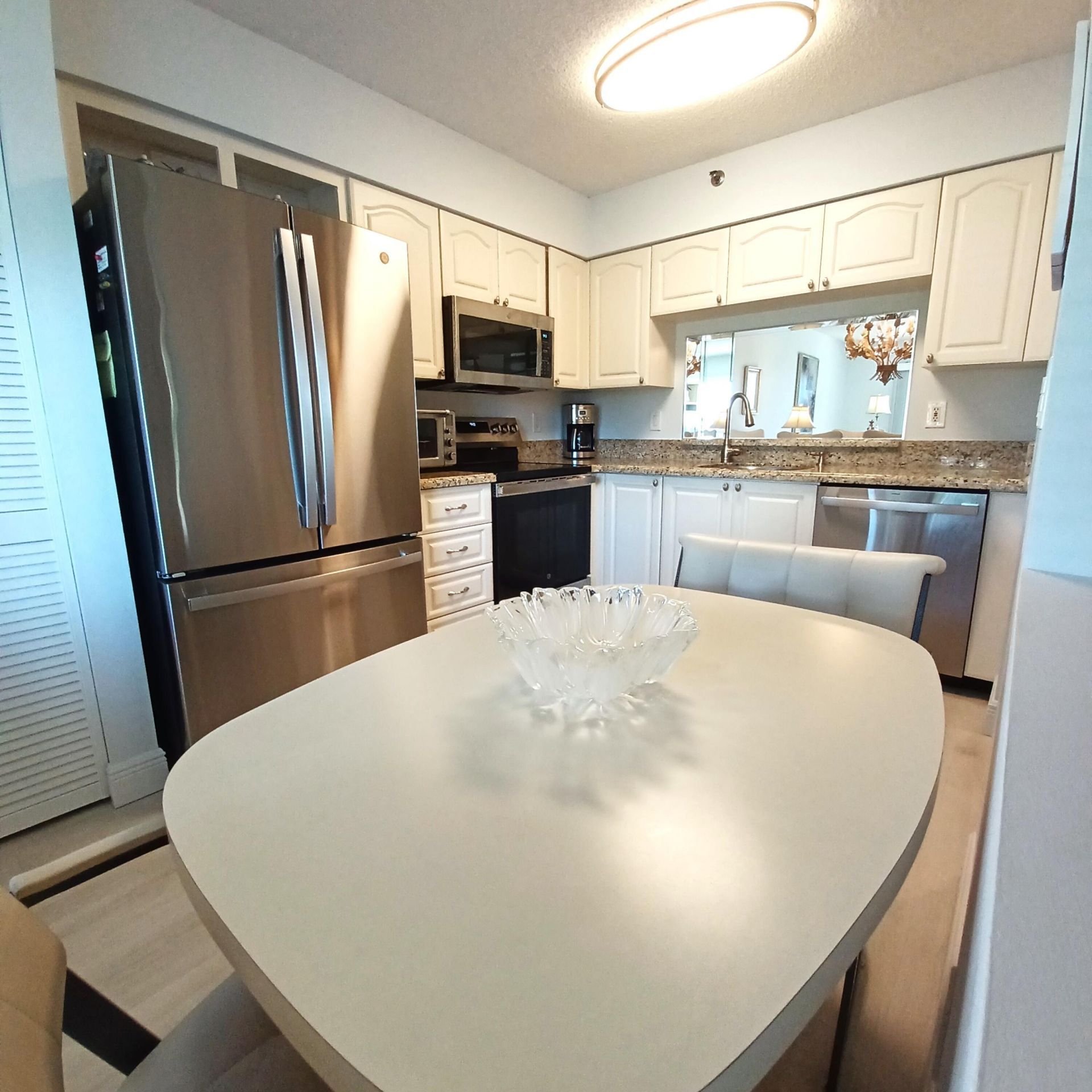 7260 Kinghurst Drive, Unit 406, Delray Beach, FL 33446 Photo