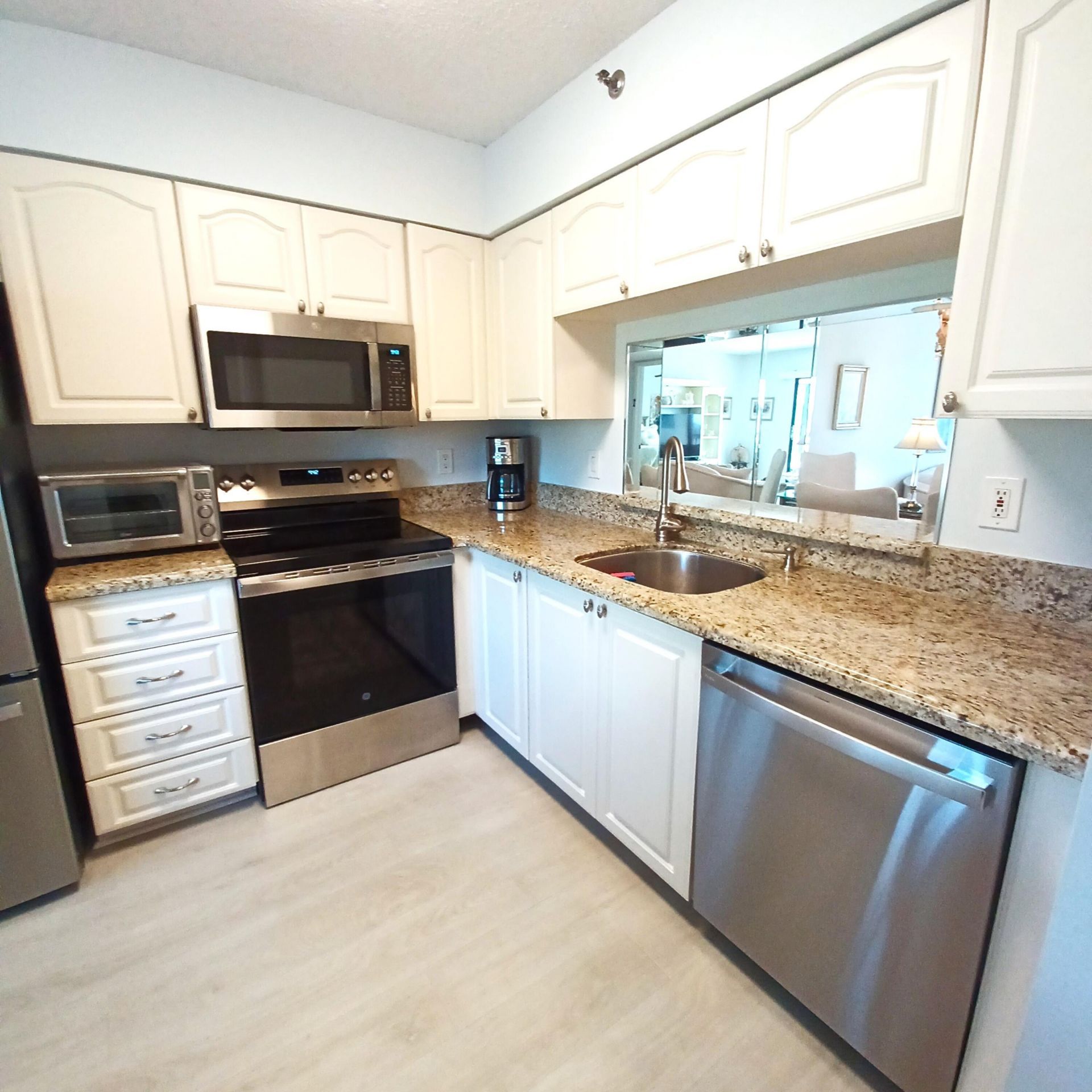 7260 Kinghurst Drive, Unit 406, Delray Beach, FL 33446 Photo