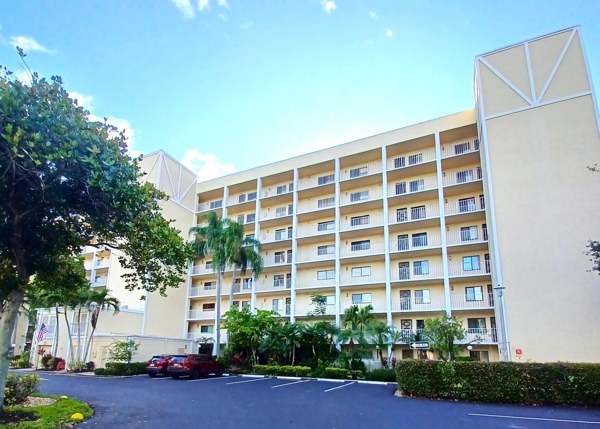 7260 Kinghurst Drive, Unit 406, Delray Beach, FL 33446 Photo