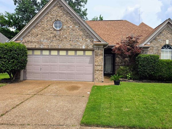 1182 WHISTLER DR, Cordova, TN 38018
