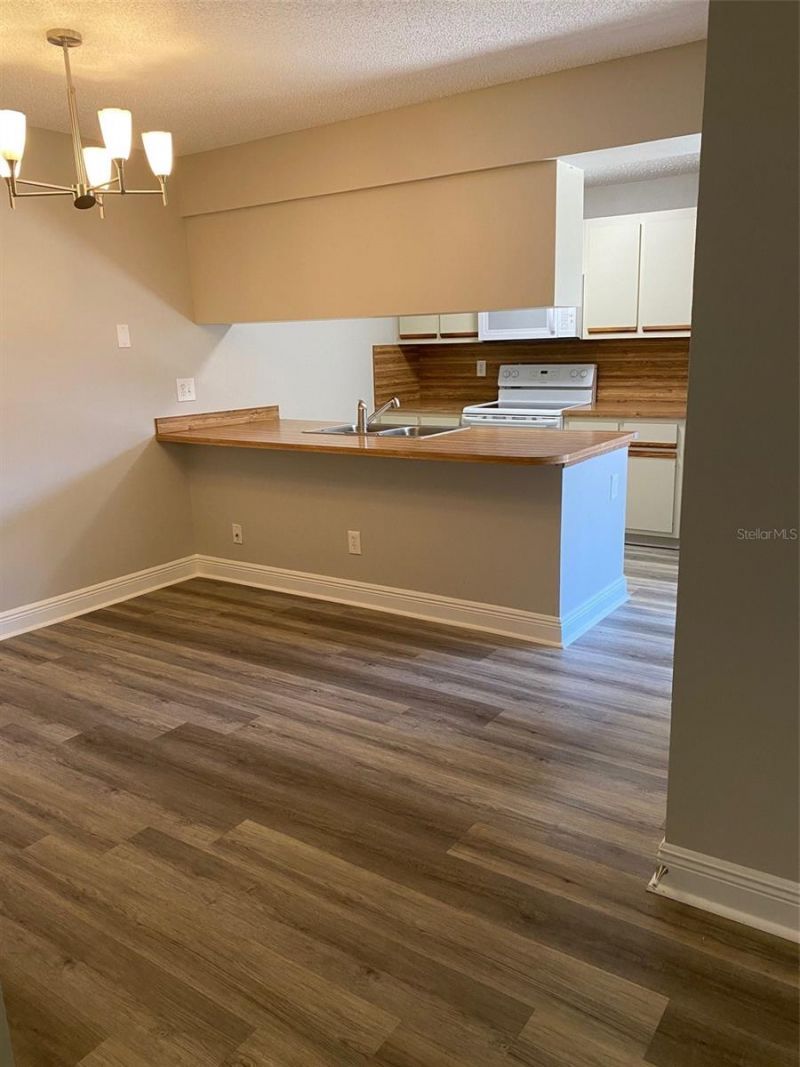1004 Royal Oak Boulevard , Leesburg, FL 34748 Photo