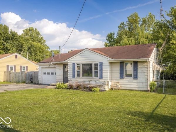 309 E Bennett Street, Westport, IN 47283
