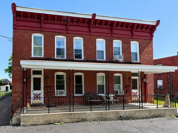 5 Alden Street, Unit b, Watervliet, NY 12189