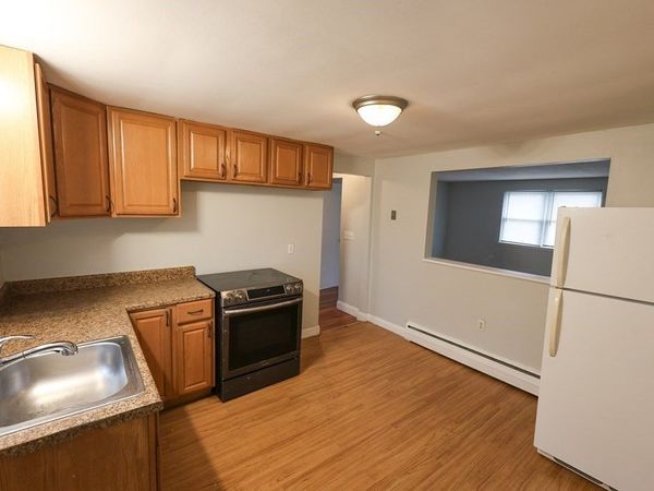 18 Essex Street, Unit 3, Quincy, MA 02171