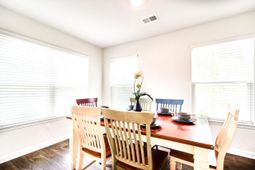 115 E Sunrise Lane photo 4